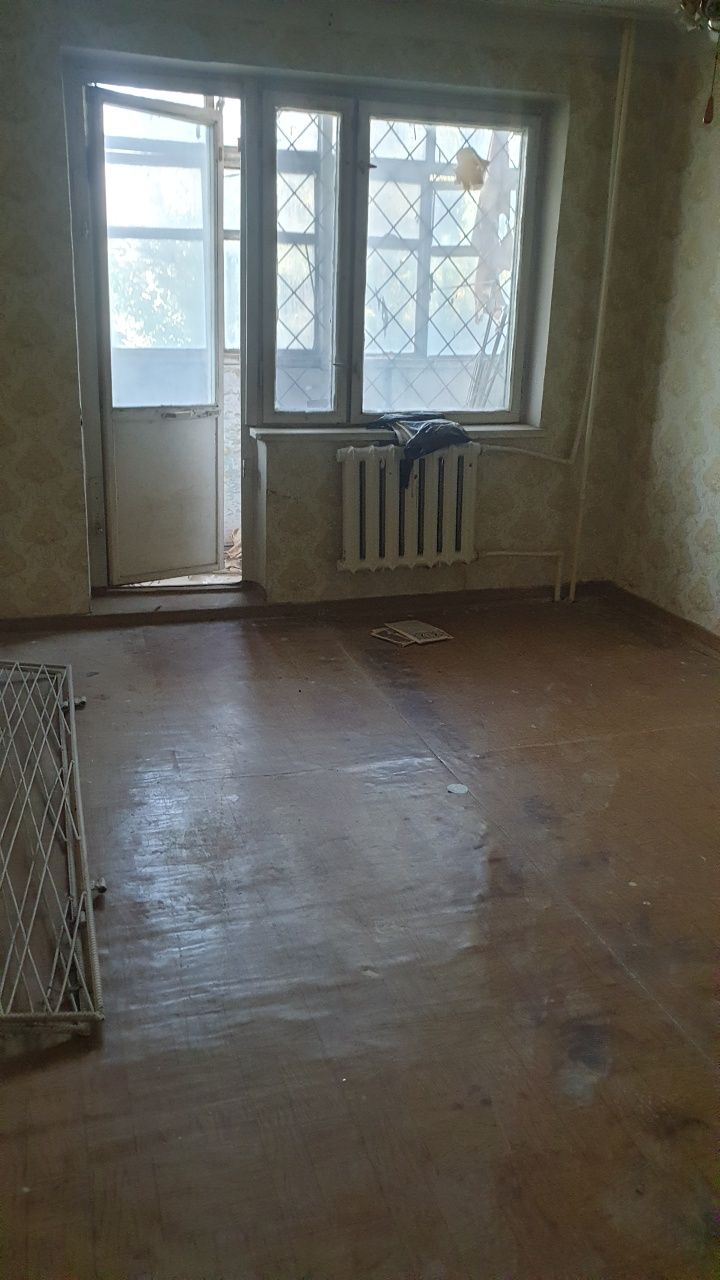 Продается 4 х комнатная квартира Чевар