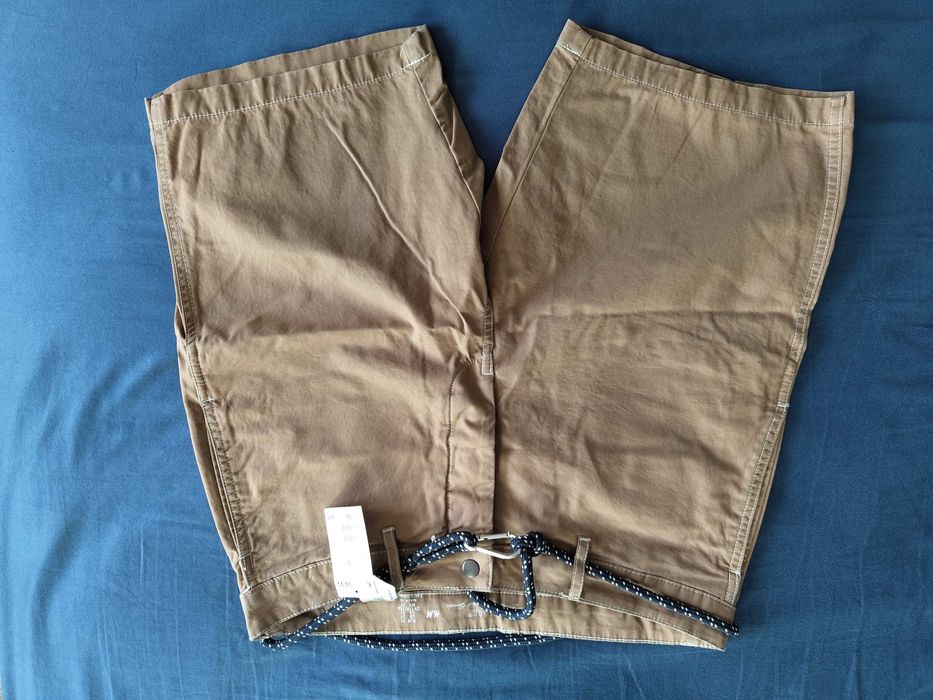 Нови мъжки бежови къси панталони H&M с колан  размер 31