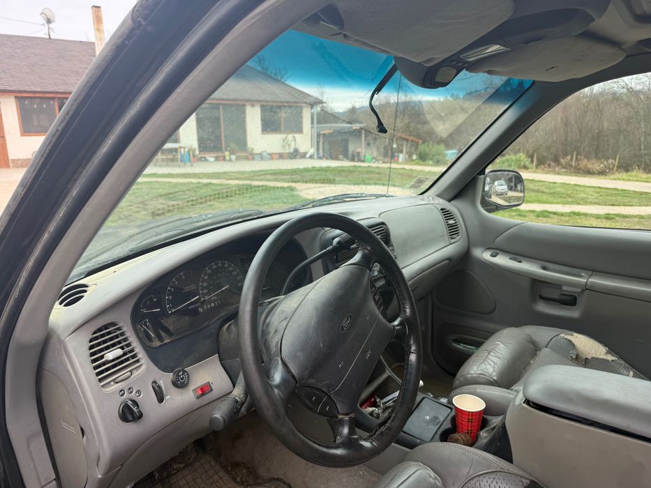 Ford Explorer 4.0