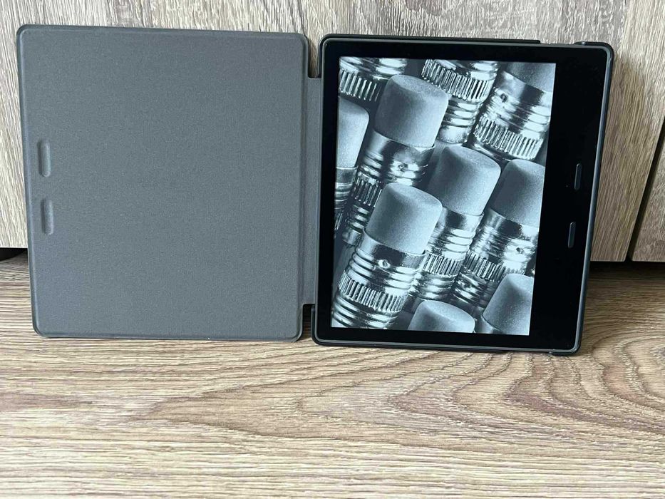 Ebook reader Amazon Kindle Oasis 10th gen ecran 7" 32gb 300ppi+husa