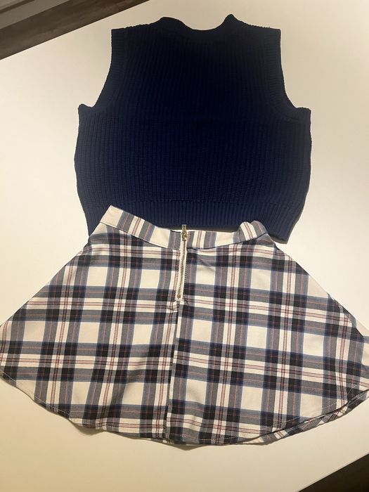 Set fustita cu vestuta tricotata