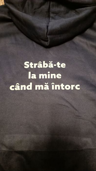 Hoodie, bluză cu text imprimat, pt interactiune sociala