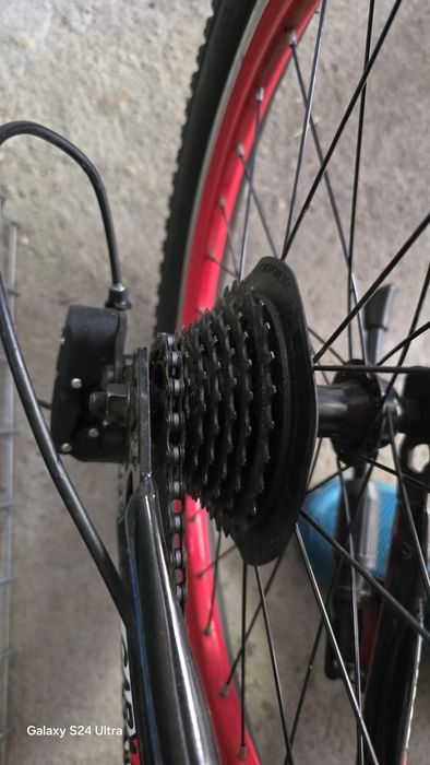 bicicleta Caraiman cu roti de 20" x 2.4