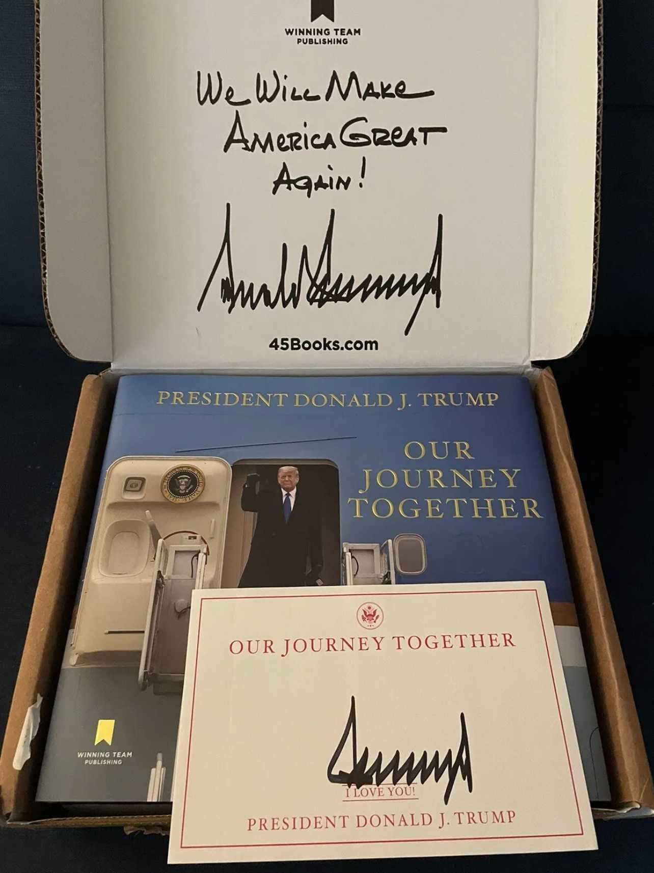 Carte semnata Donald J. Trump - Our Journey Together