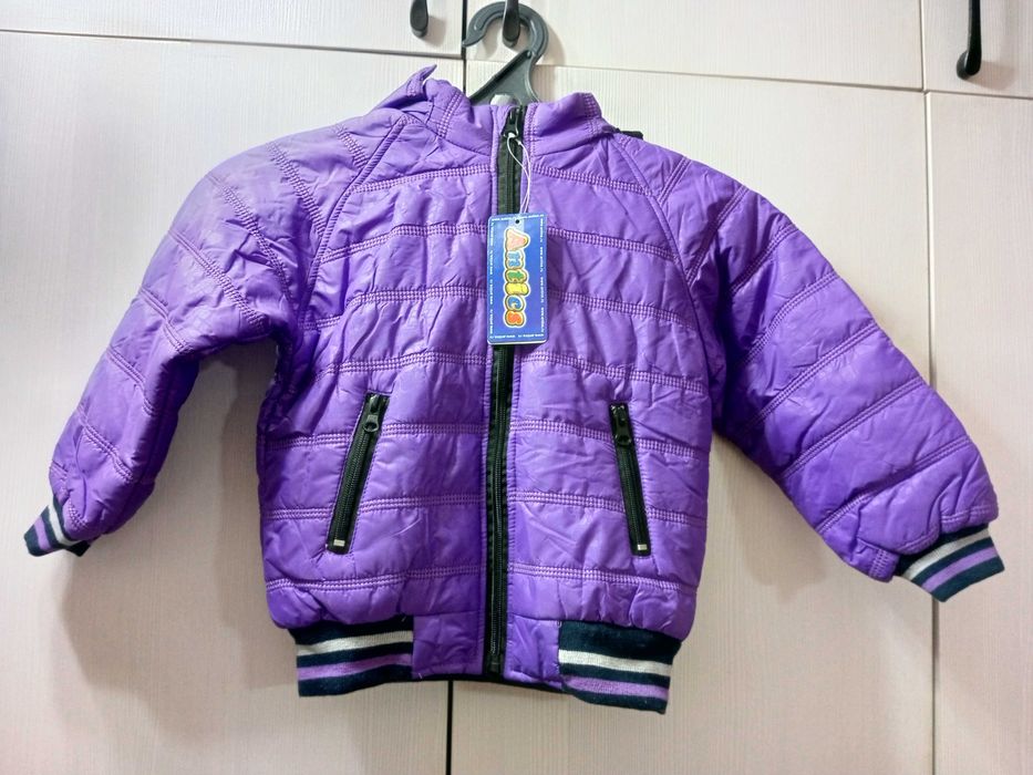 Новая весенне-осенняя куртка для девочки 3-4 лет, НЕ дорого!