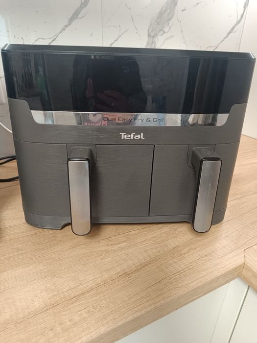 Friteusa cu aer cald