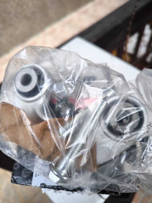 audi a4 brate fata cu bucsi