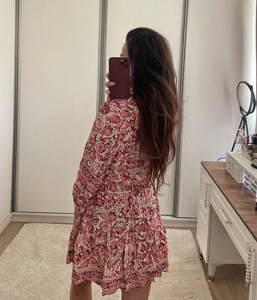 Рокля на цветя Zara