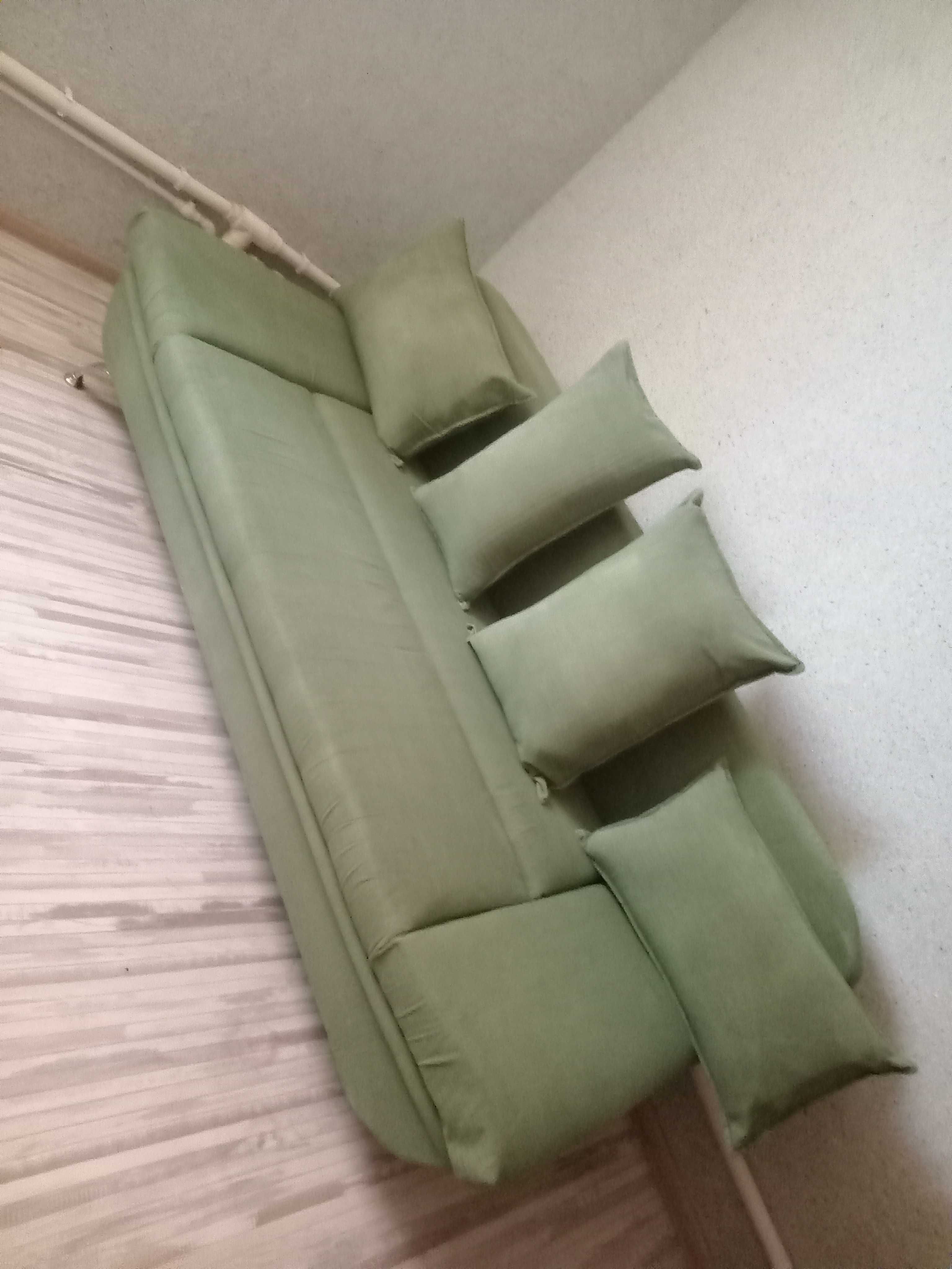 Продам тахту в отличном состояний