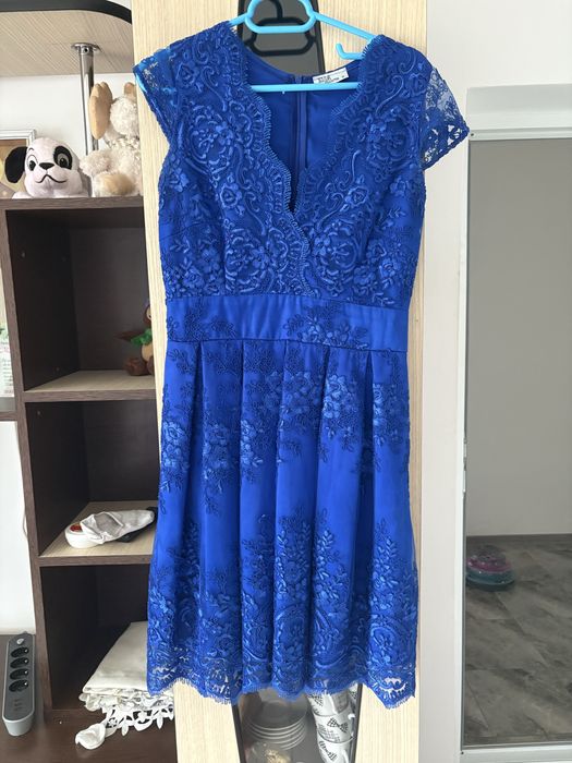 Vand rochite marimea 38