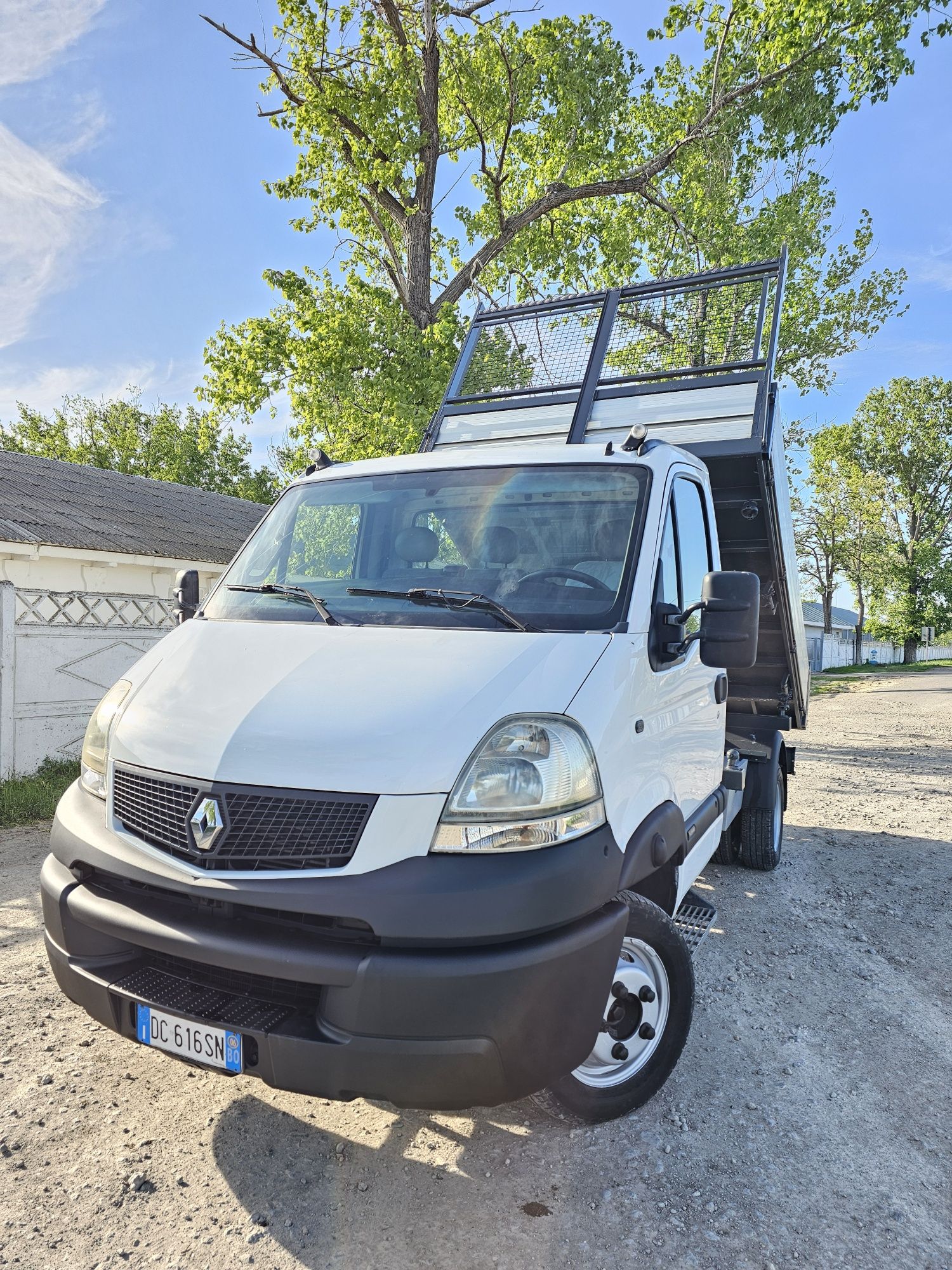 Renault mascott basculabil 157000 km!