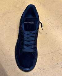 Adidasi Alexander McQueen Triple Black Unisex