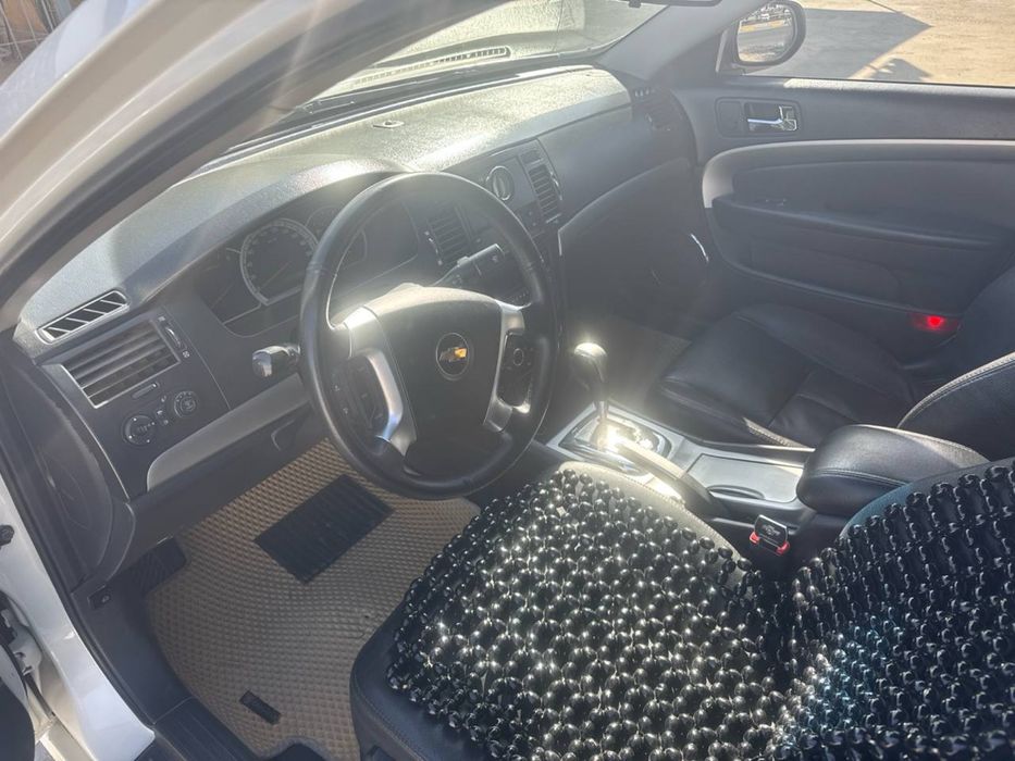 Эпика мошин сотилади