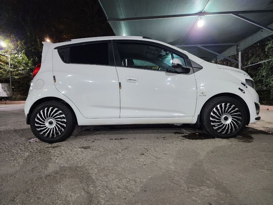 Продается Спарк 4 позиция Автомат