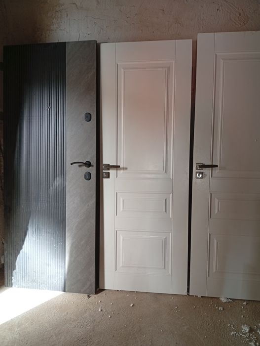 Продается дверь и межкомнатные двери