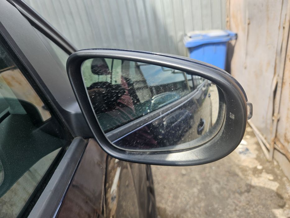 oglinda dreapta cu rabatre manuala si reglaj electric volkswagen toura
