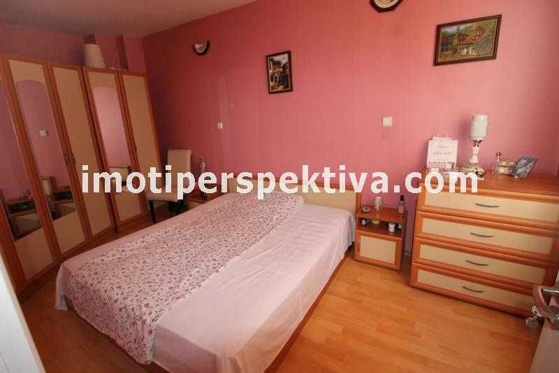 Продава се Двустаен апартамент в Пловдив, Кършияка - 65 кв.м за 2040 €/кв.м - Снимка #3