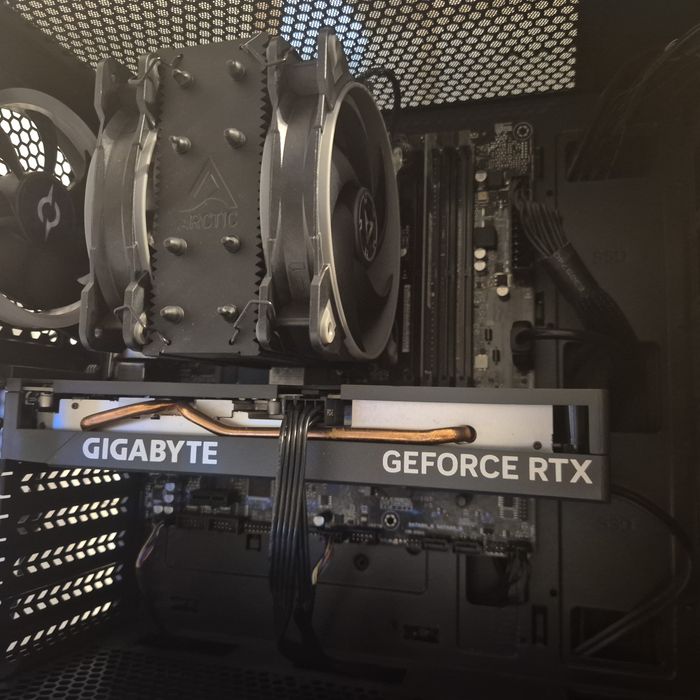 Pc gaming rtx 4060 i7