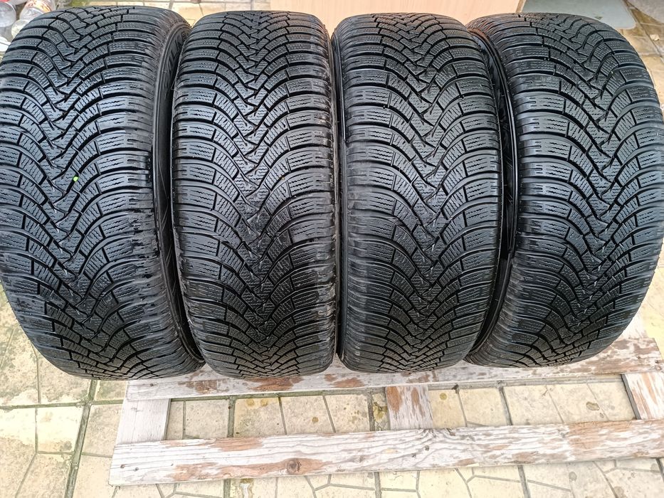 4бр. зимни гуми 215/50/17 Falken