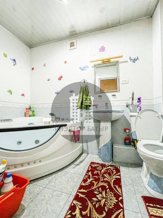 Продается 3/4/4 Буюк Ипак Йули 2х6 балкон