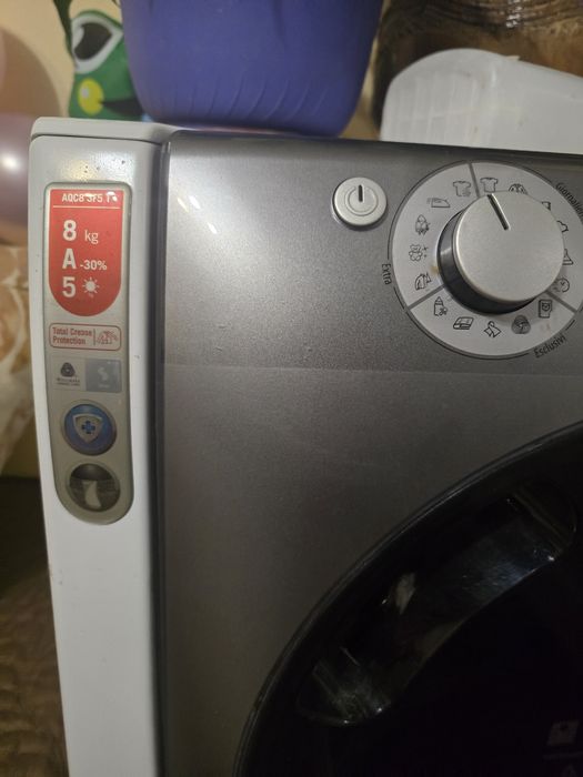 Сушилня ARISTON Hotpoint Aqualtis 9kg
