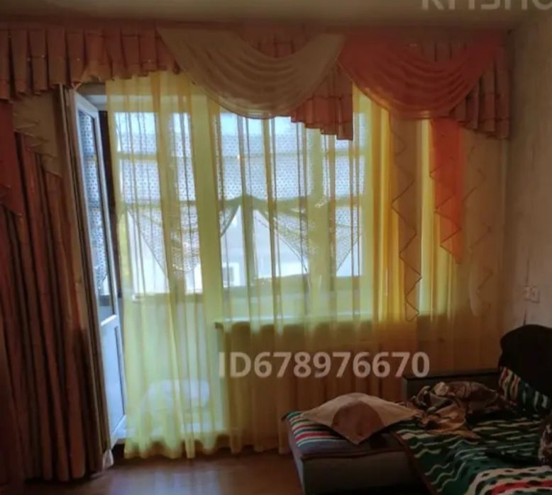 Продам шторы. В хорошем состоянии.