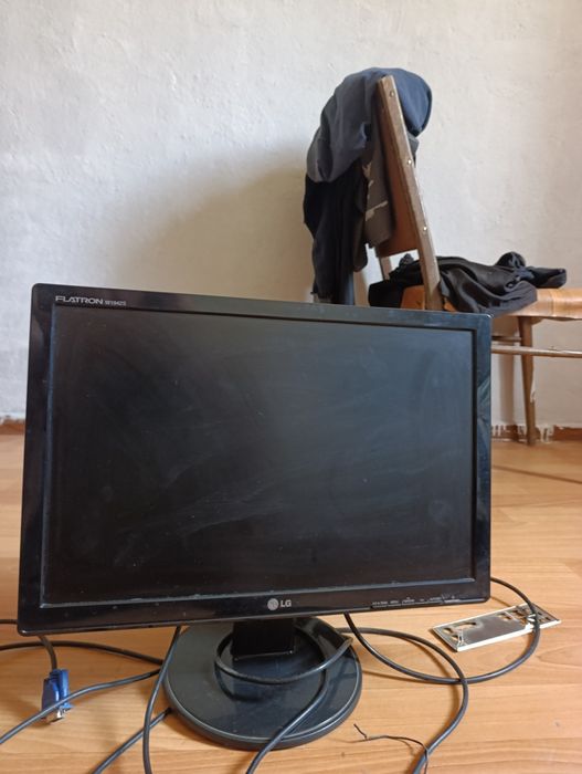 Монитор LG 19, Flatron W1942S