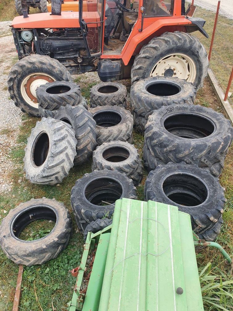 Cauciuc tractor agricol