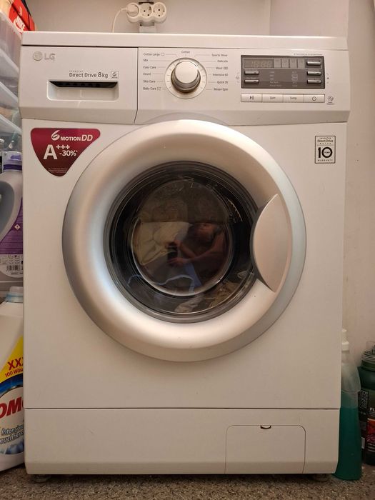 Masina de spalat frontala LG FH4B8TDA7  8kg  1400rpm