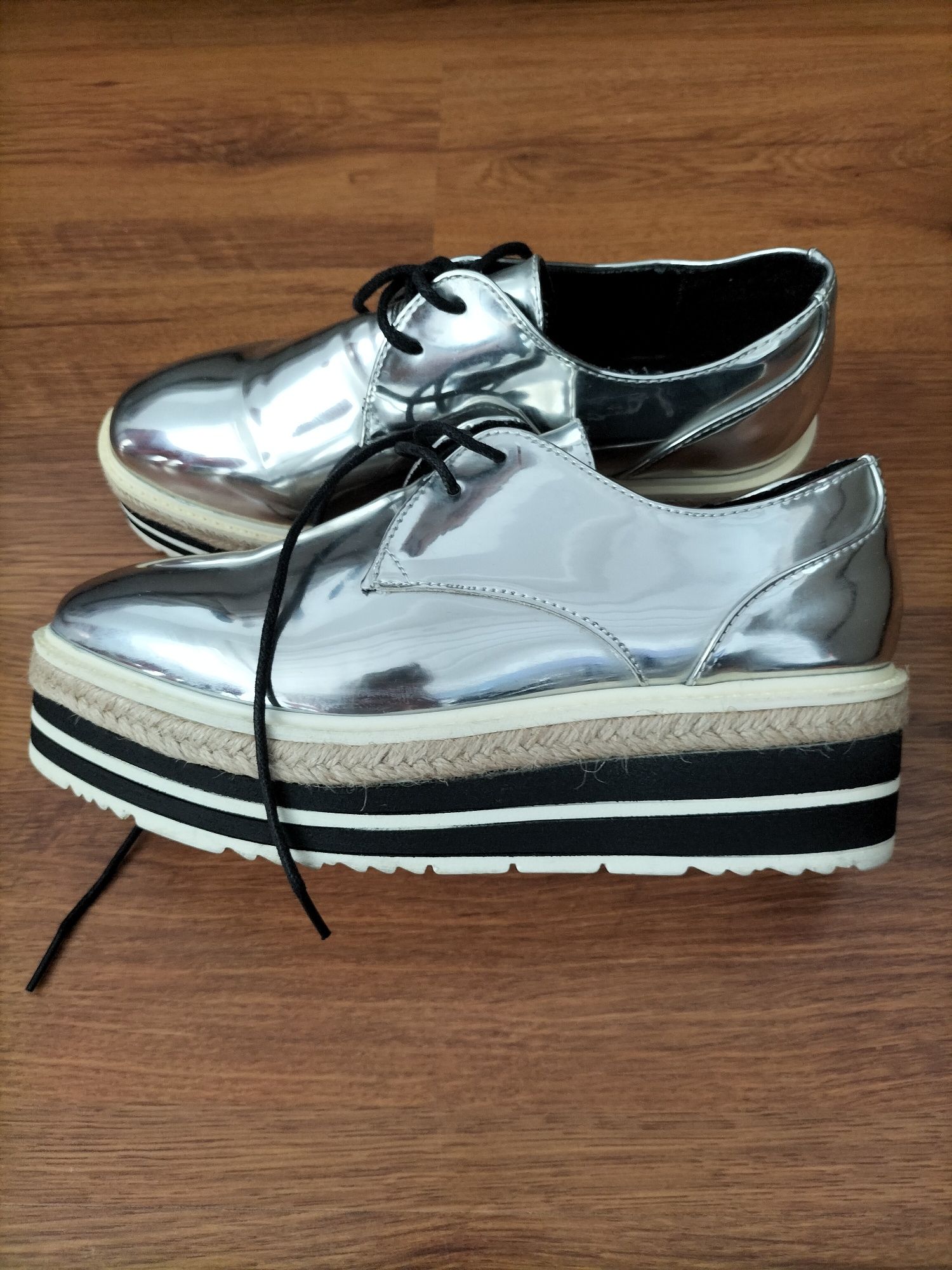 Pantofi Argintii oglinda, marimea 37