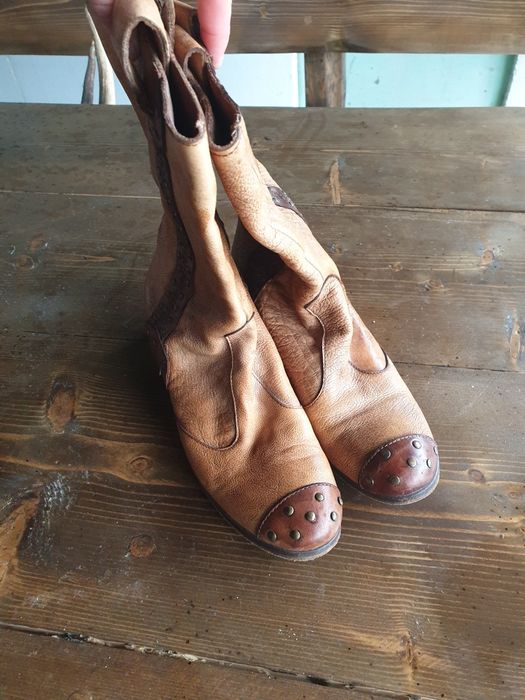 Vand cizme din piele de dama