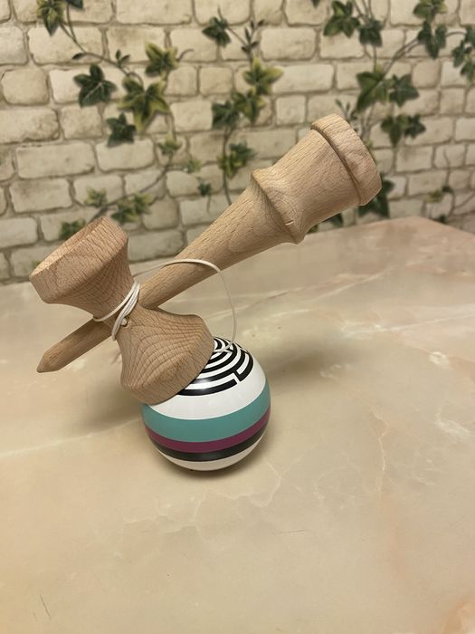 Kendama Krom din lemn