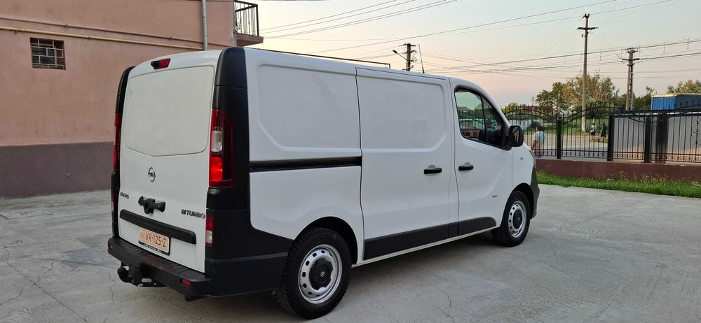 Opel Vivaro /Renault Trafic /An 2016/Die 120 cp/Ac /Navi/Km 239000 RE