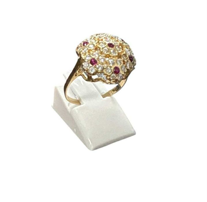 Inel dama model floare cu pietre rosii 14k