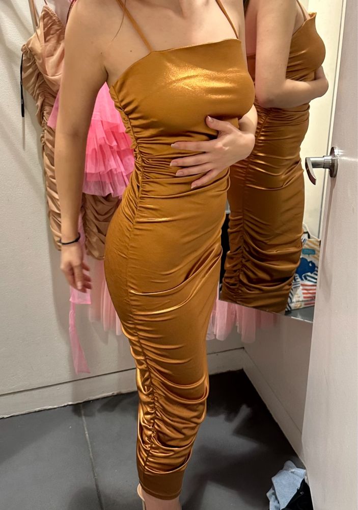 Rochie aurie Forever 21