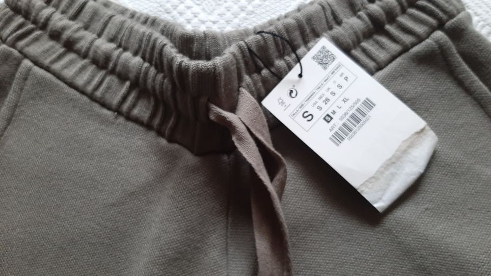 Pantaloni Zara matimea S noi cu eticheta