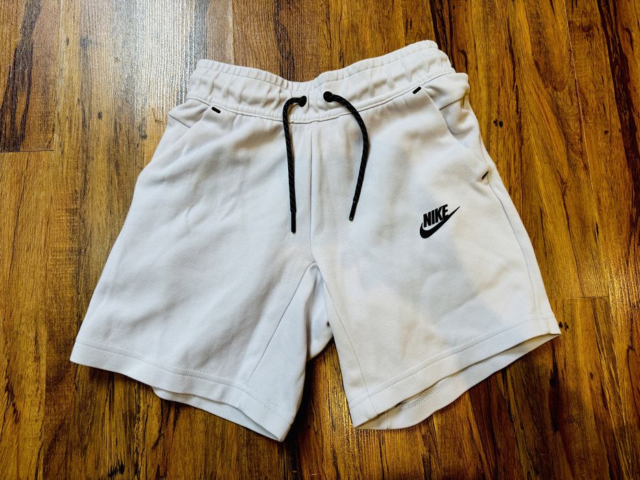 Детски къси панталони Nike Tch Flc - S