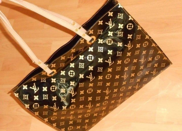 Geanta Louis Vuitton  potrivite plaja,saculet  eticheta incluse