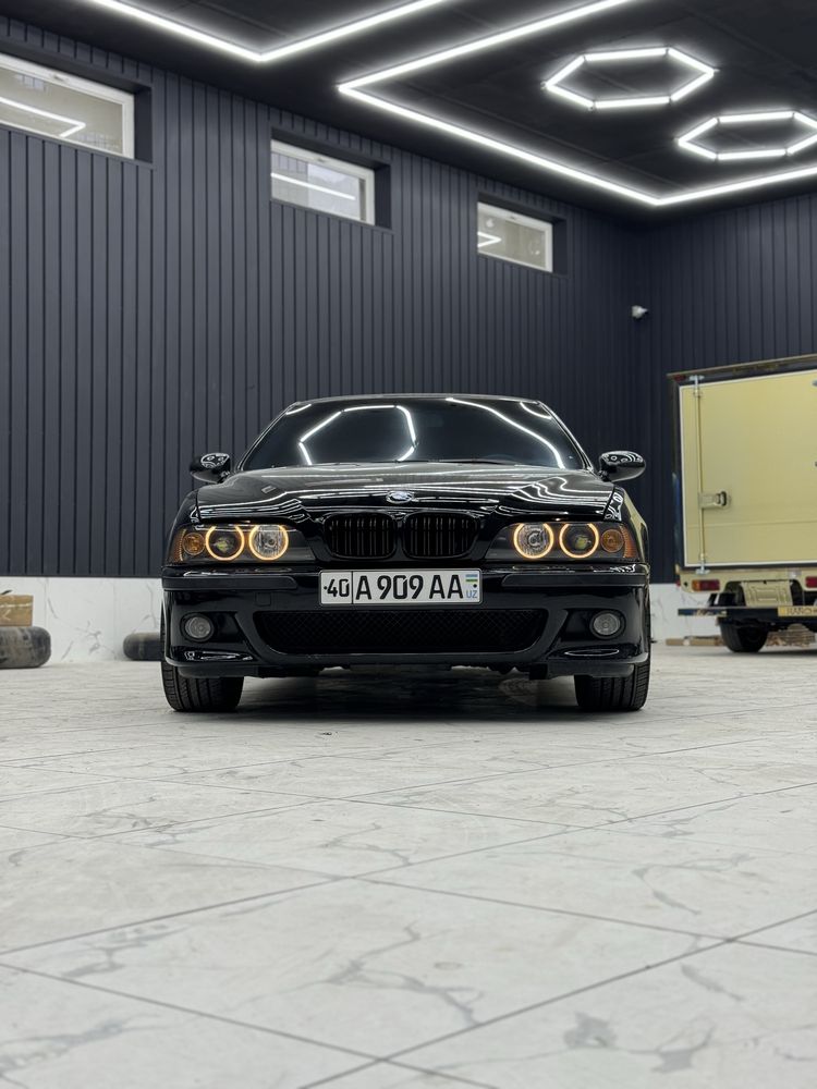 Bmw e39 M5 1999 м