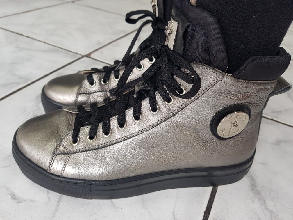 Moschino,Cesare Paciotti, Armani