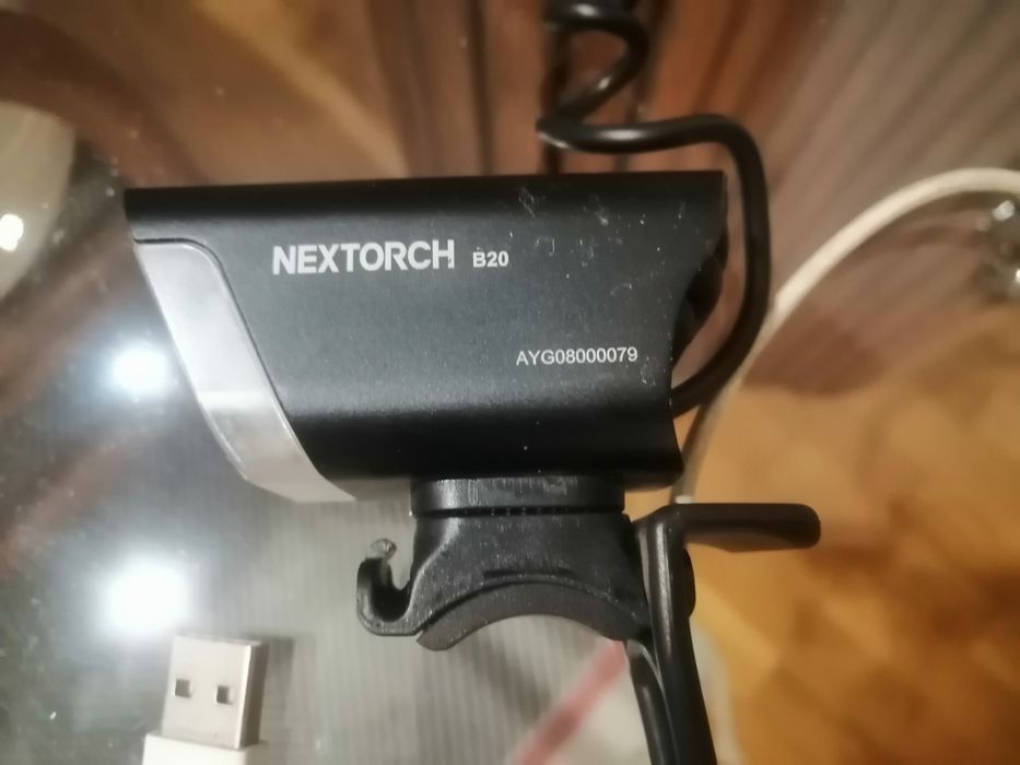 Велосипедната светлина Nextorch B20