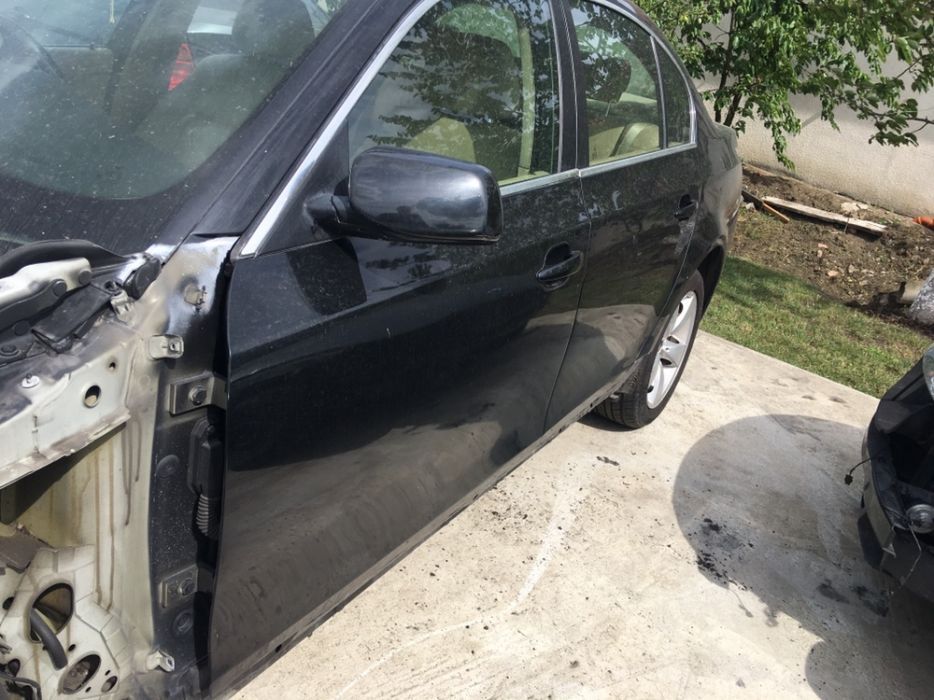 Vând usi bmw e 60