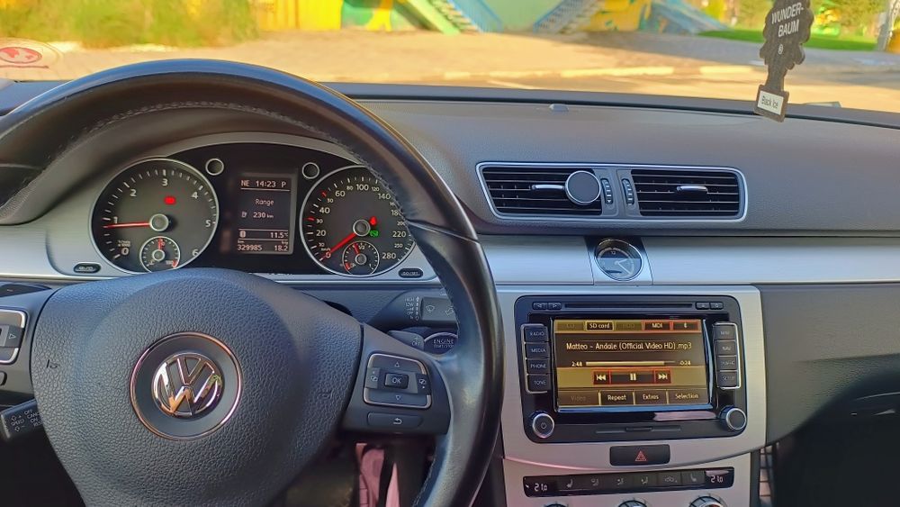 Vând Volkswagen Passat CC