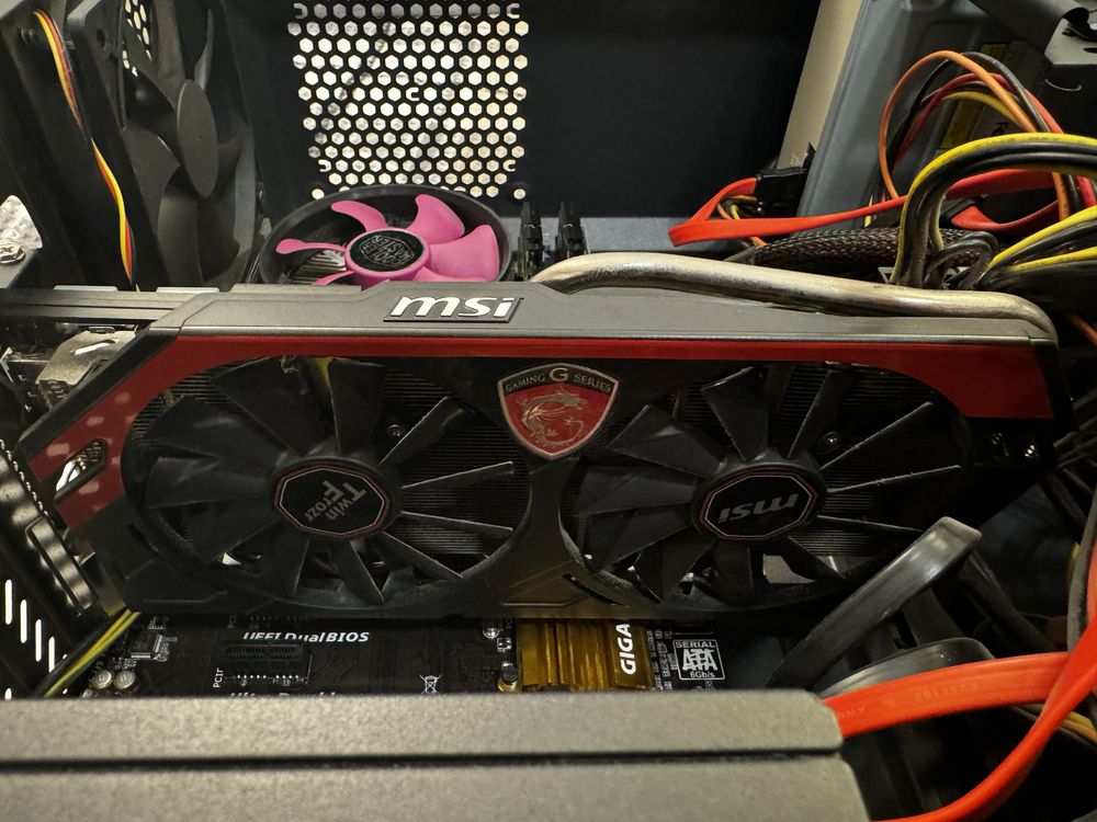 Unitate PC 4TB i7-4790 CPU 3.60GHz 16GB RAM GeForce GTX 770