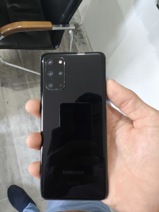 Samsung S20+ 5G.