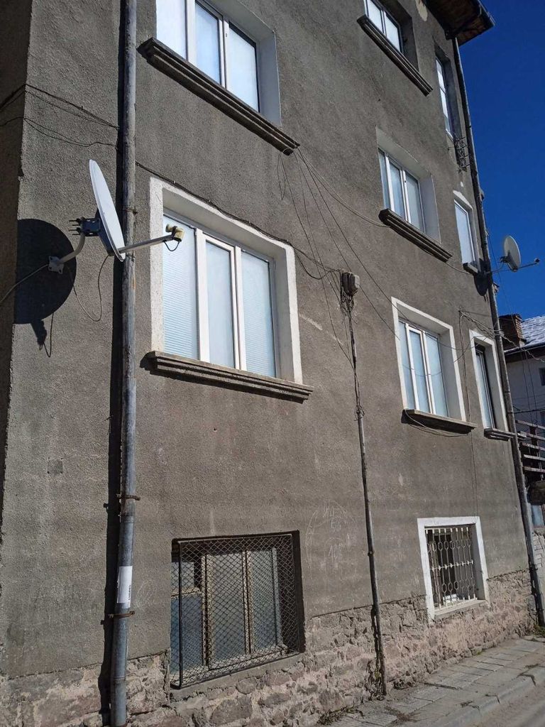 Продава се Етаж от къща в Смолян, Нов център - 87 кв.м за 1299 €/кв.м - Снимка #8