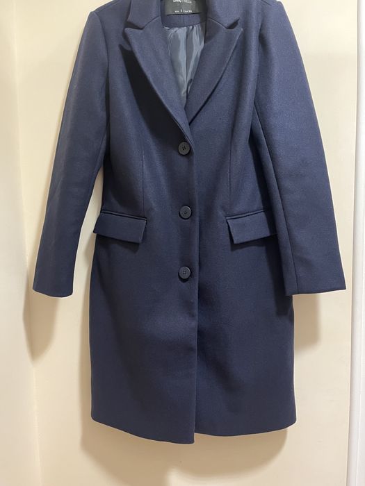 Palton albastru inchis