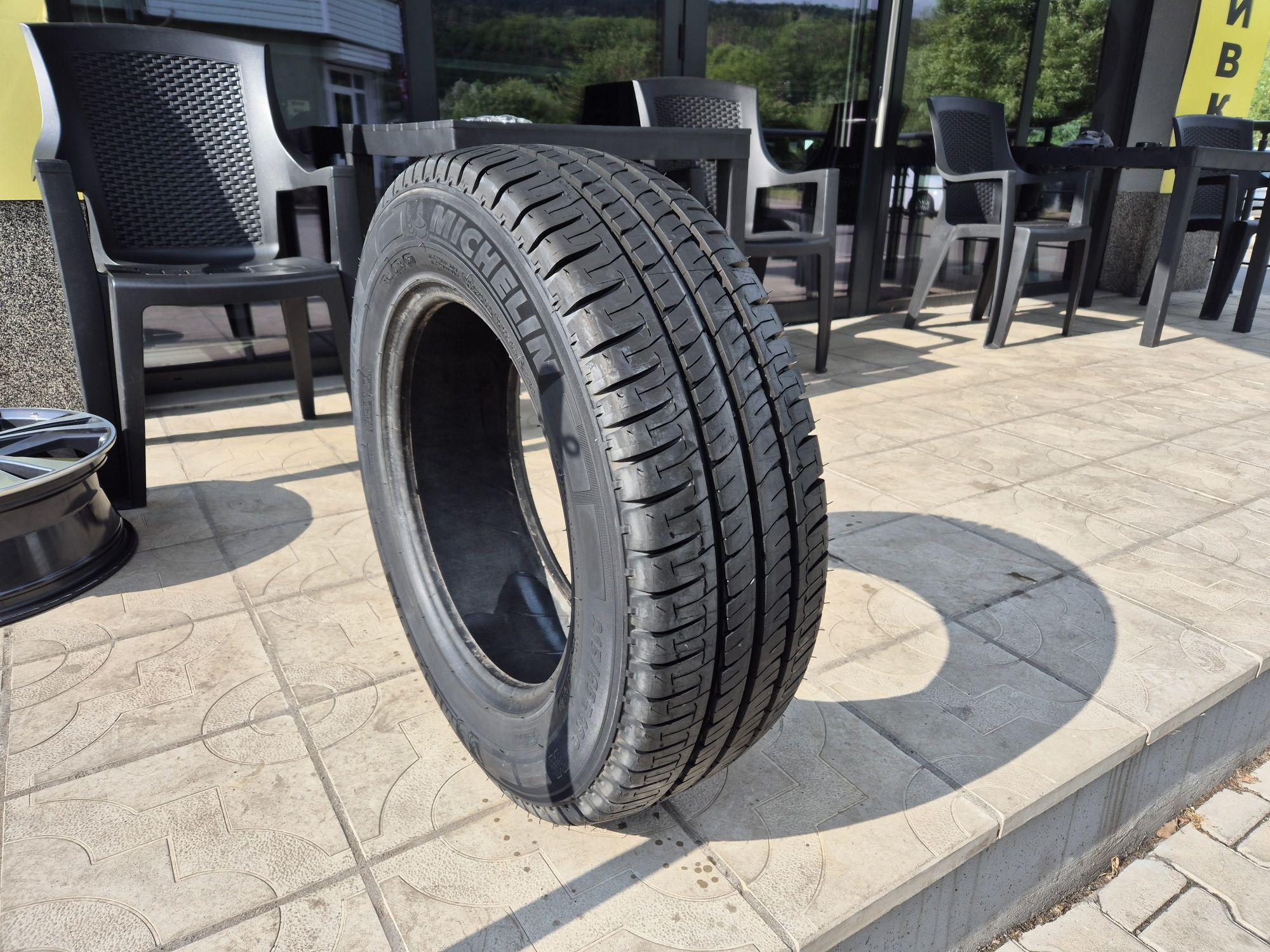 1бр.лятна бусова гума 215/65/16 C 8PR.Michelin Agilis  Нова