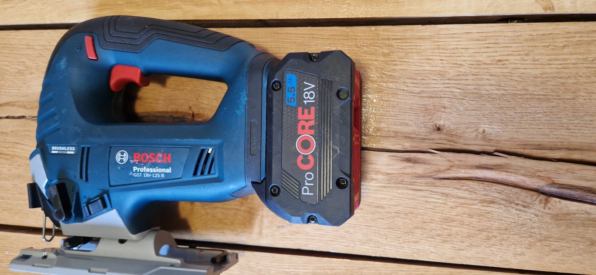 Bosch ferestrău pendular pe acumulator