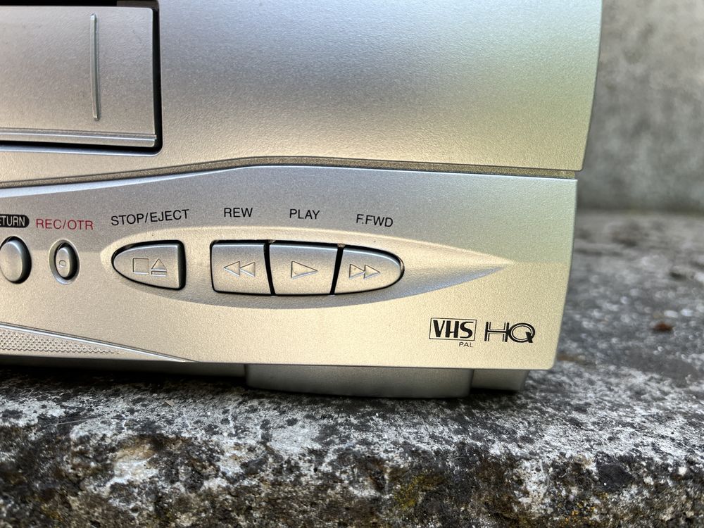Видеорекордер Funai записващо устройство VHS